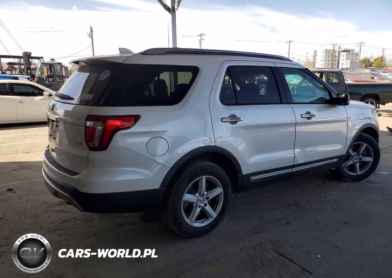2016 Ford Explorer Xlt VIN:1FM5K8DH5GGA71836 - 3