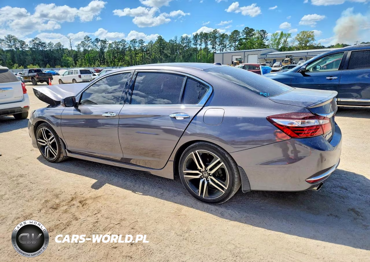 2017 Honda Accord Touring VIN:1HGCR3F99HA039011 - 2
