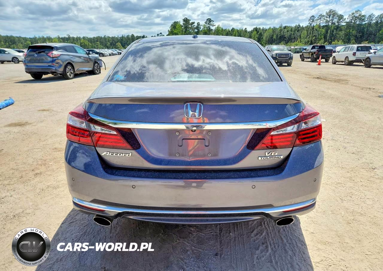 2017 Honda Accord Touring VIN:1HGCR3F99HA039011 - 6
