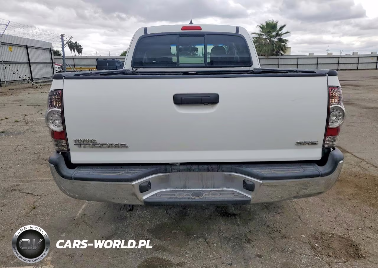 2015 Toyota Tacoma Base VIN:5TFTX4CN7FX050918 - 6