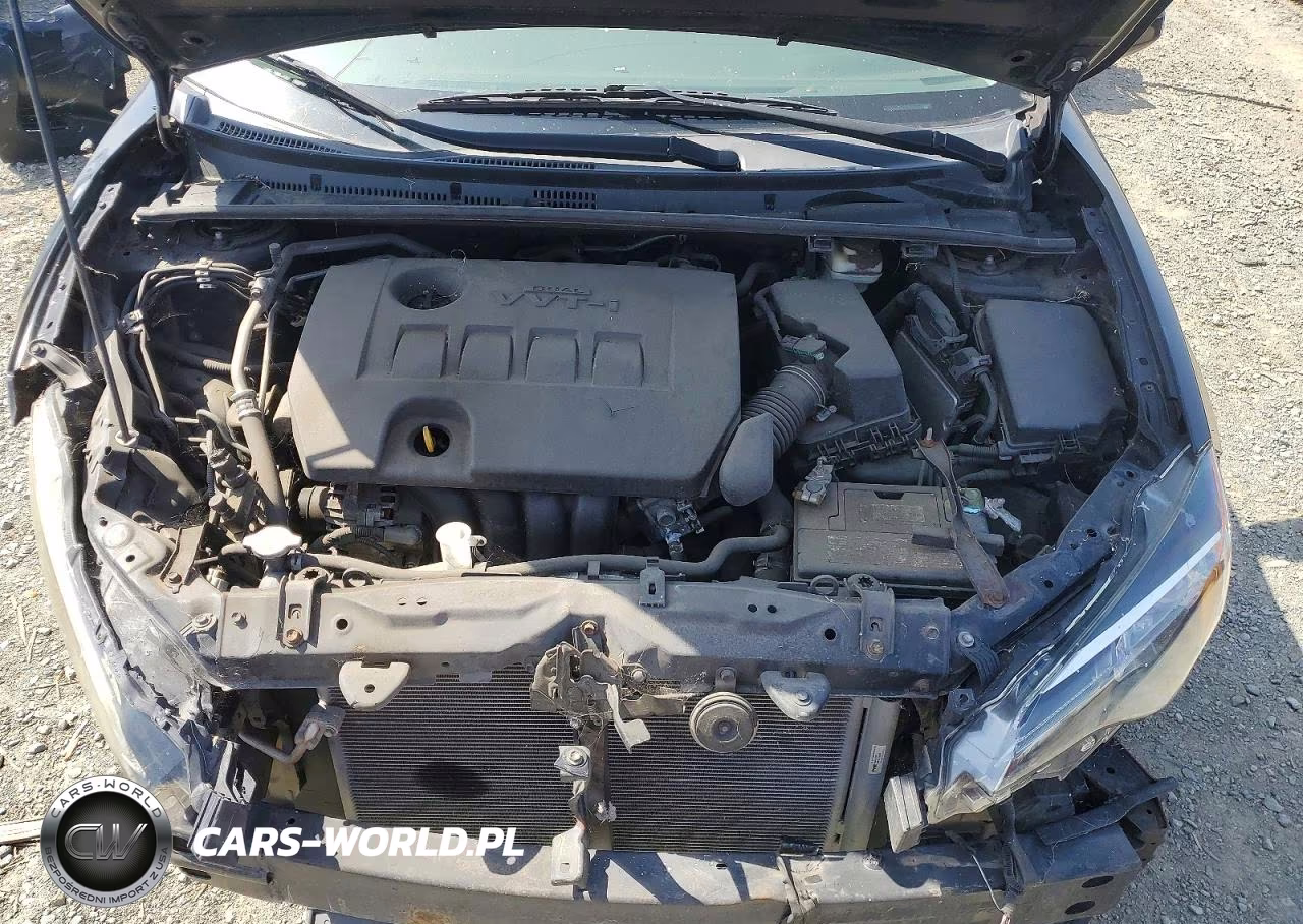 2018 Toyota Corolla Le VIN:5YFBURHEXJP833569 - 11
