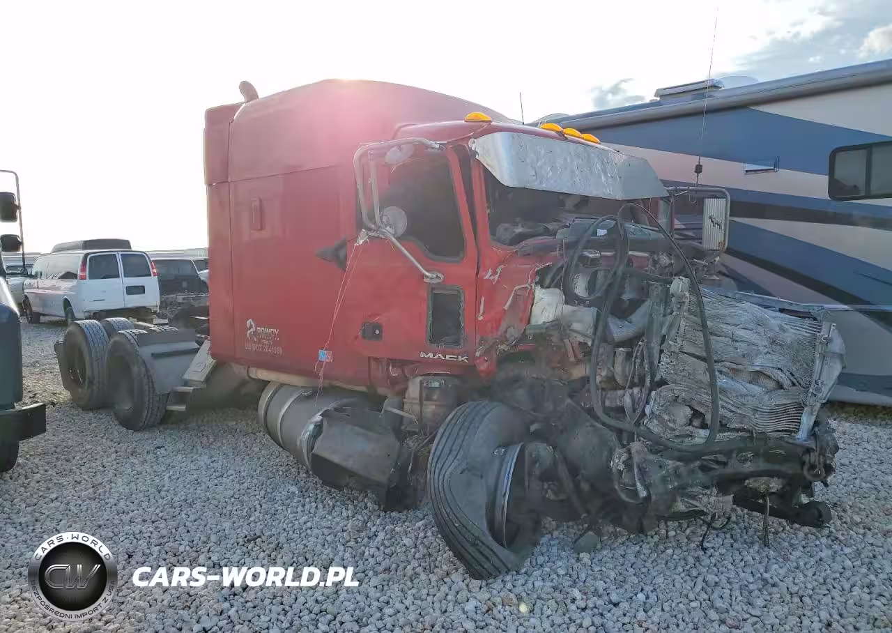 2009 Mack Cxu613 Semi Truck