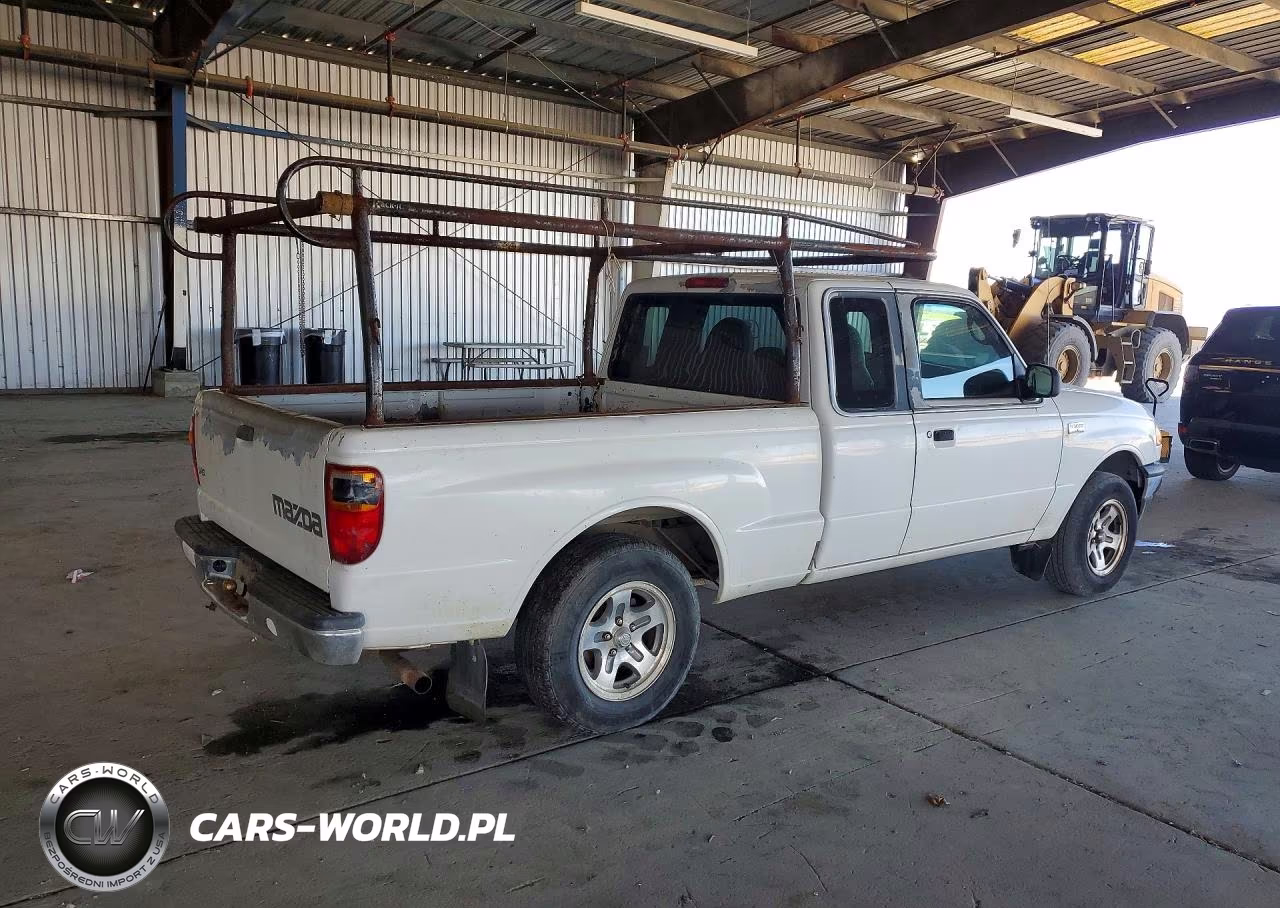 2003 Mazda B3000 Cab Plus VIN:4F4YR46V13TM11114 - 3