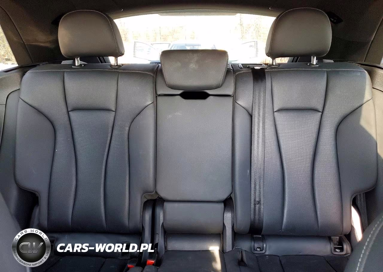 2019 Audi Q8 Premium Plus S-Line VIN:WA1EVAF15KD016598 - 10