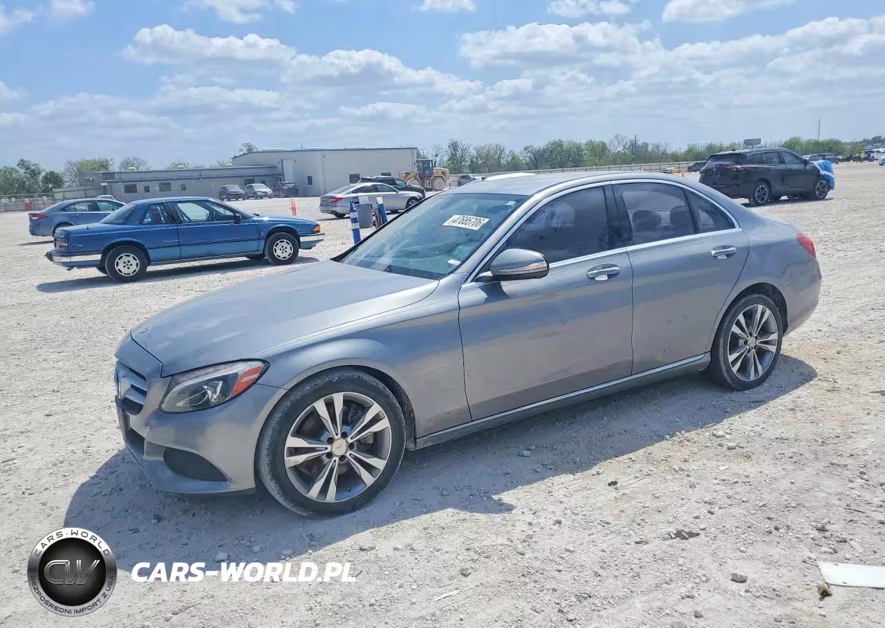 2015 Mercedes-Benz C 300