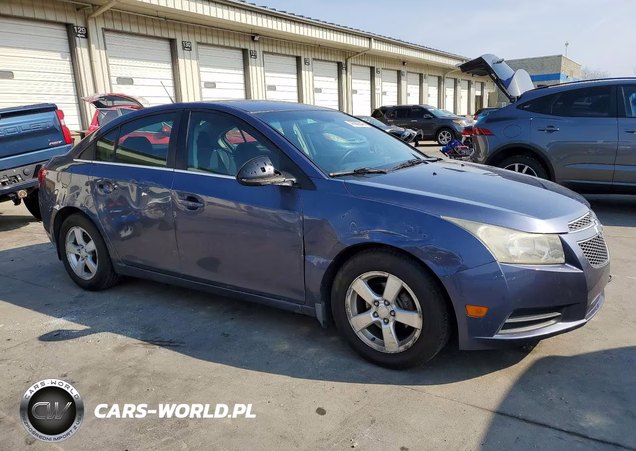 2013 Chevrolet Cruze Lt VIN:1G1PC5SB6D7208827 - 4