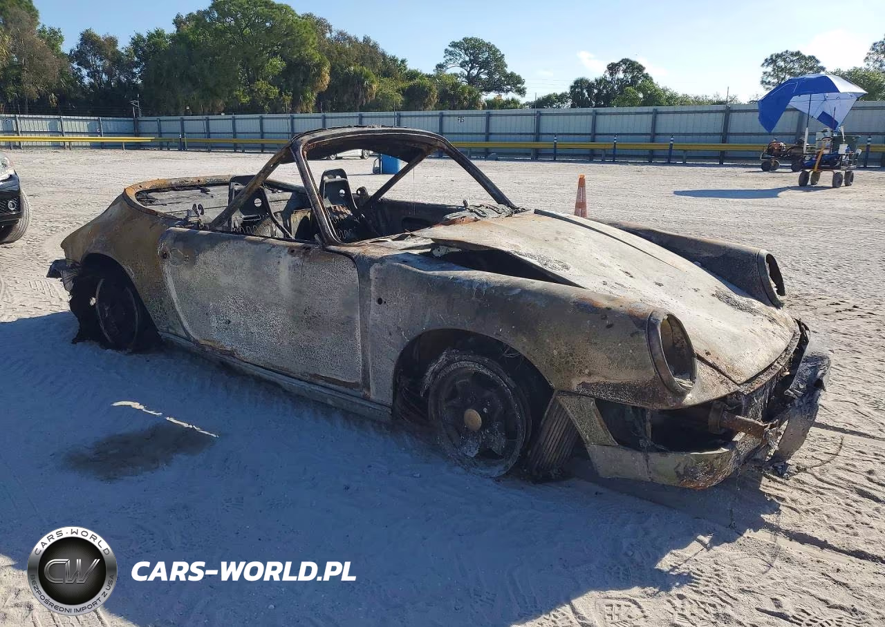 1983 Porsche 911Cs VIN:WP0ZZZ91ZDS151510 - 4