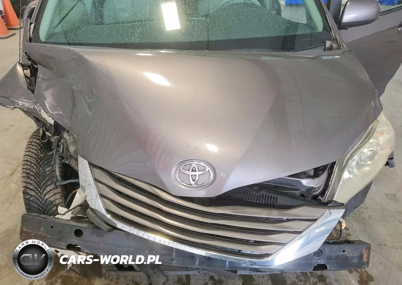 2011 Toyota Sienna Xle 8-Passenger VIN:5TDYK3DC3BS040656 - 12
