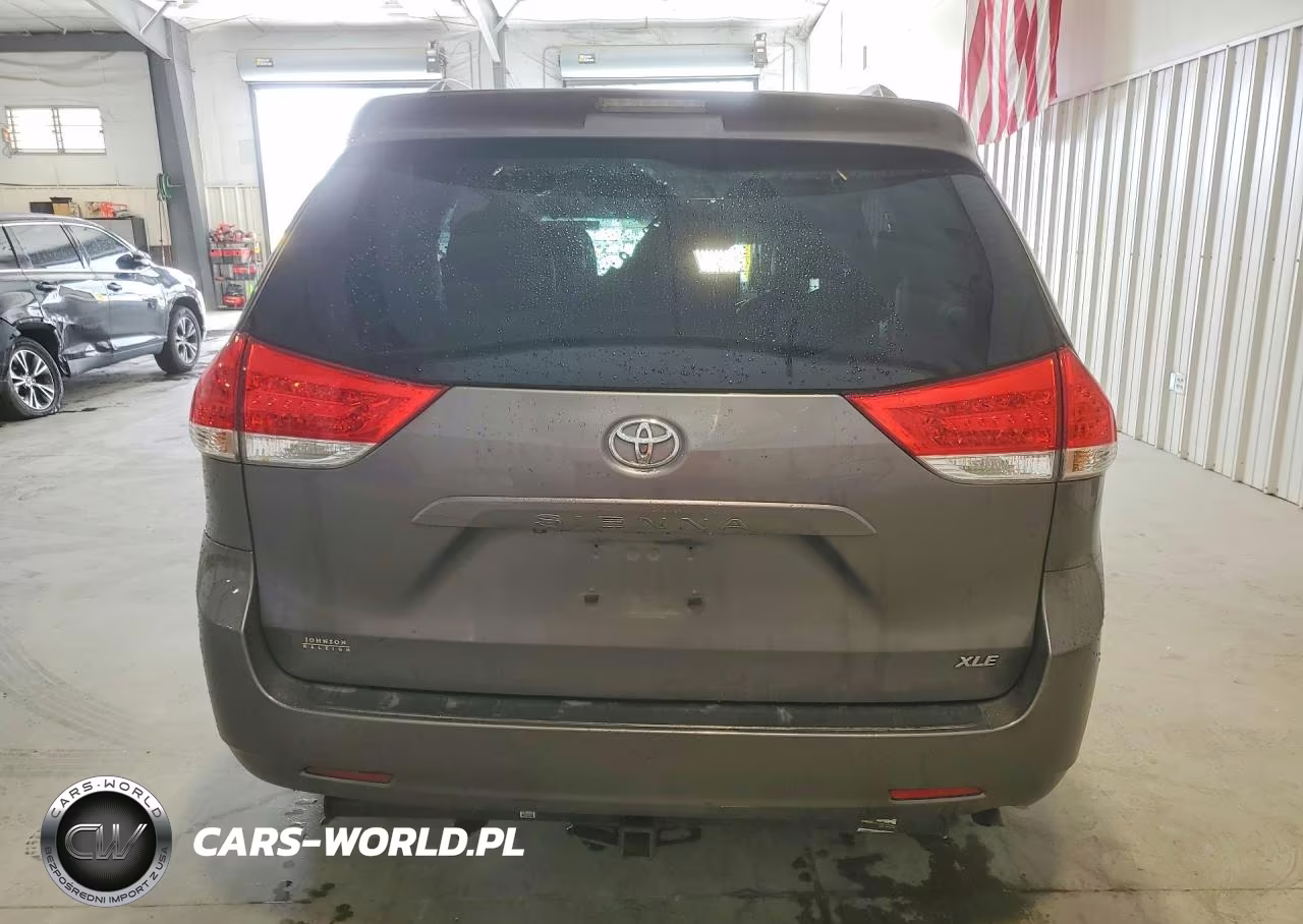 2011 Toyota Sienna Xle 8-Passenger VIN:5TDYK3DC3BS040656 - 6