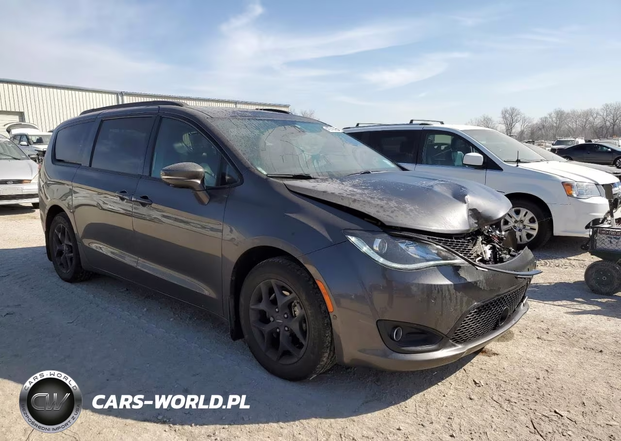 2020 Chrysler Pacifica Limited VIN:2C4RC1GG2LR250311 - 4