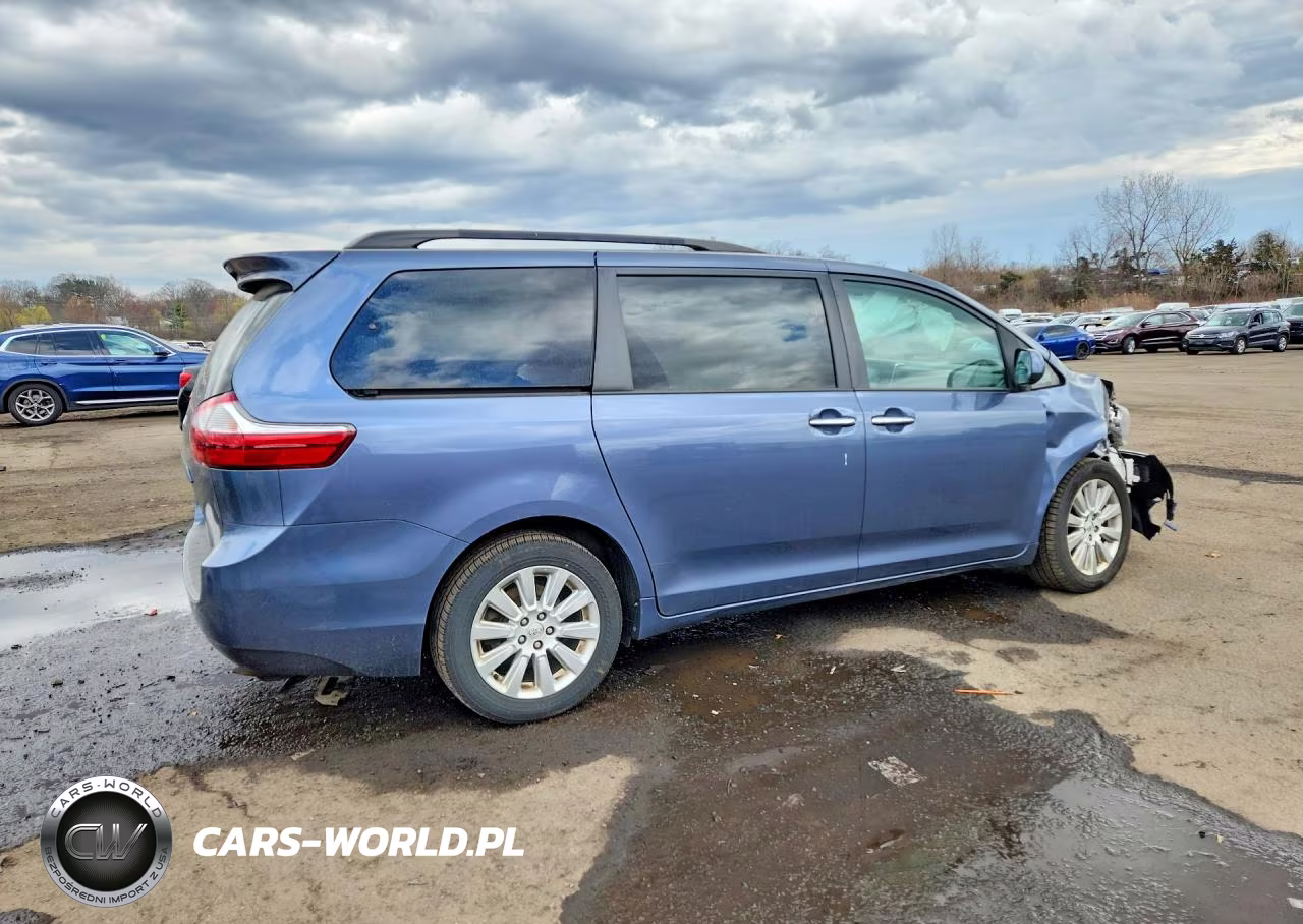 2015 Toyota Sienna Xle 7-Passenger VIN:5TDDK3DC1FS104942 - 3