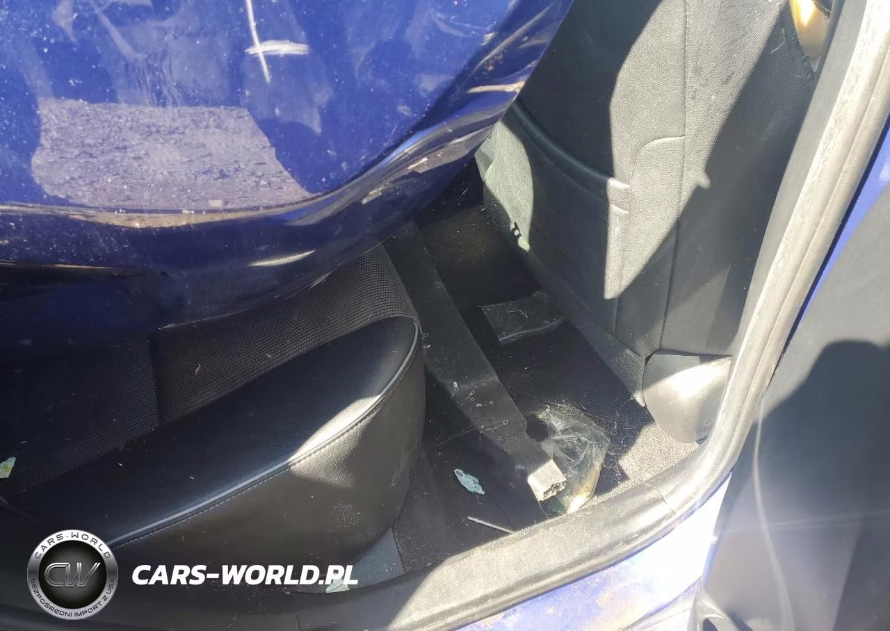 2015 Toyota Corolla L VIN:2T1BURHE2FC403042 - 10