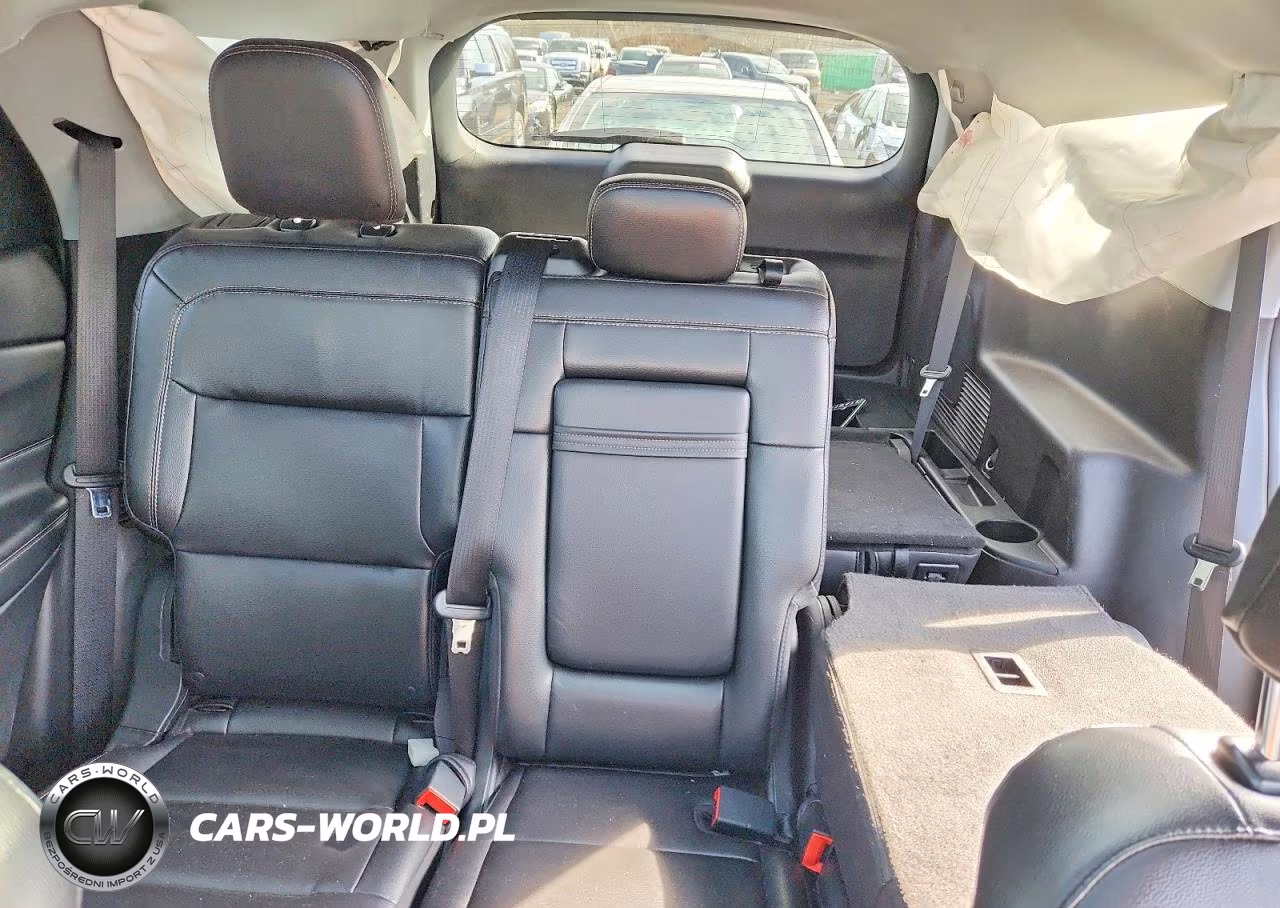 2020 Ford Explorer Xlt VIN:1FMSK8DH6LGC39867 - 10