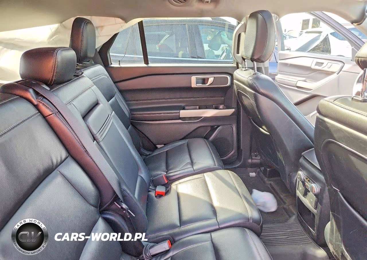 2020 Ford Explorer Xlt VIN:1FMSK8DH6LGC39867 - 11