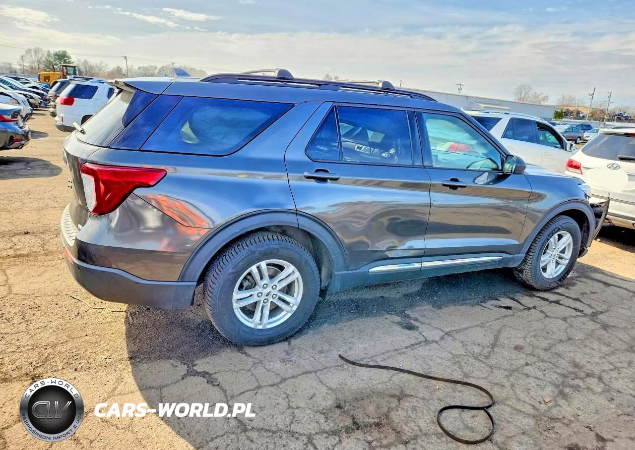 2020 Ford Explorer Xlt VIN:1FMSK8DH6LGC39867 - 3