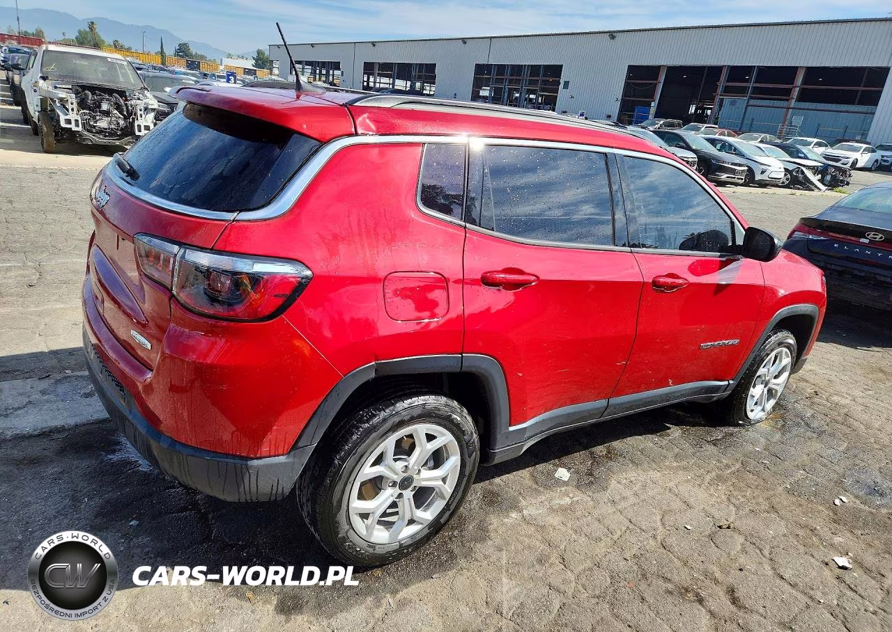 2025 Jeep Compass Latitude VIN:3C4NJDBN0ST547326 - 3