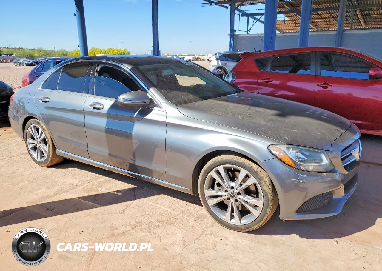 2017 Mercedes-Benz C 300 VIN:55SWF4JB2HU231929 - 4
