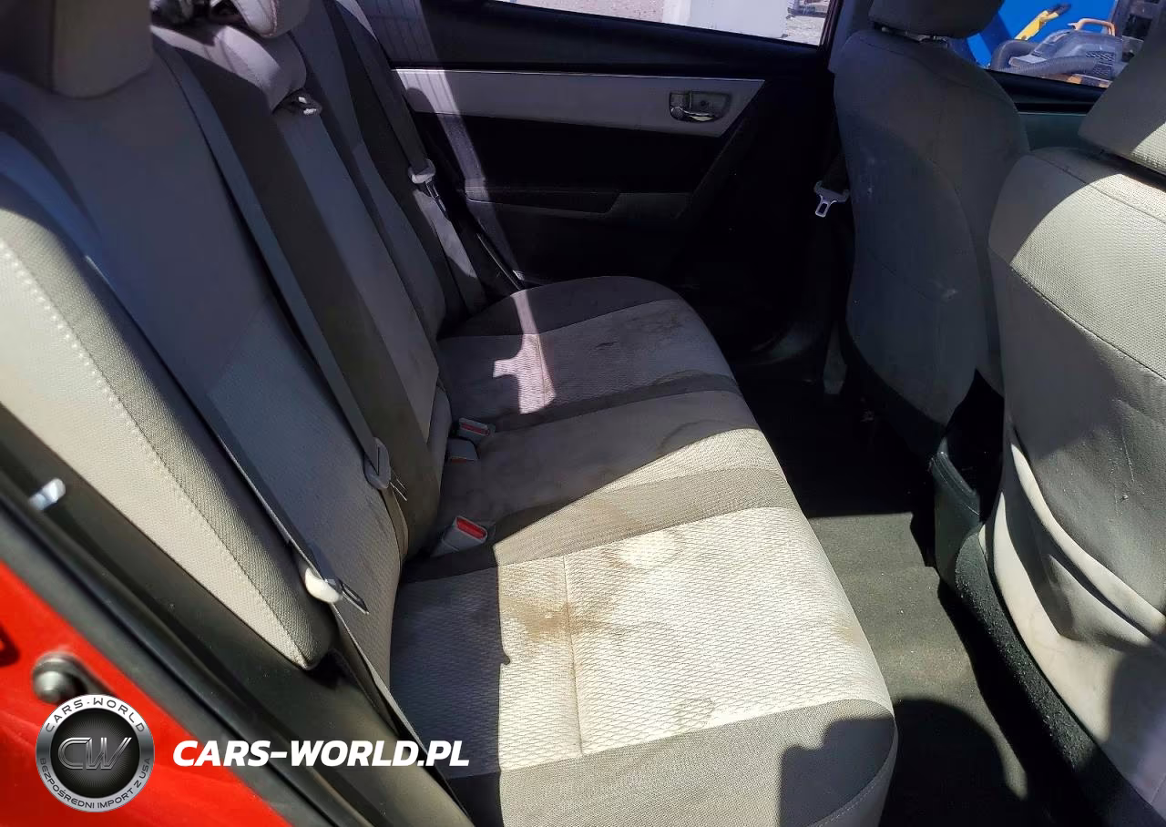 2018 Toyota Corolla Le VIN:2T1BURHE1JC023215 - 10