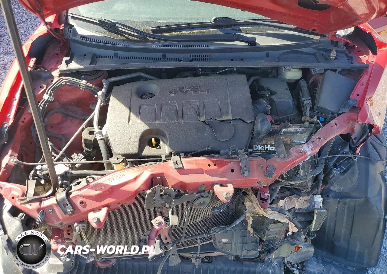 2018 Toyota Corolla Le VIN:2T1BURHE1JC023215 - 11