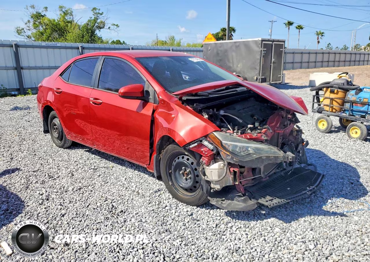2018 Toyota Corolla Le VIN:2T1BURHE1JC023215 - 4