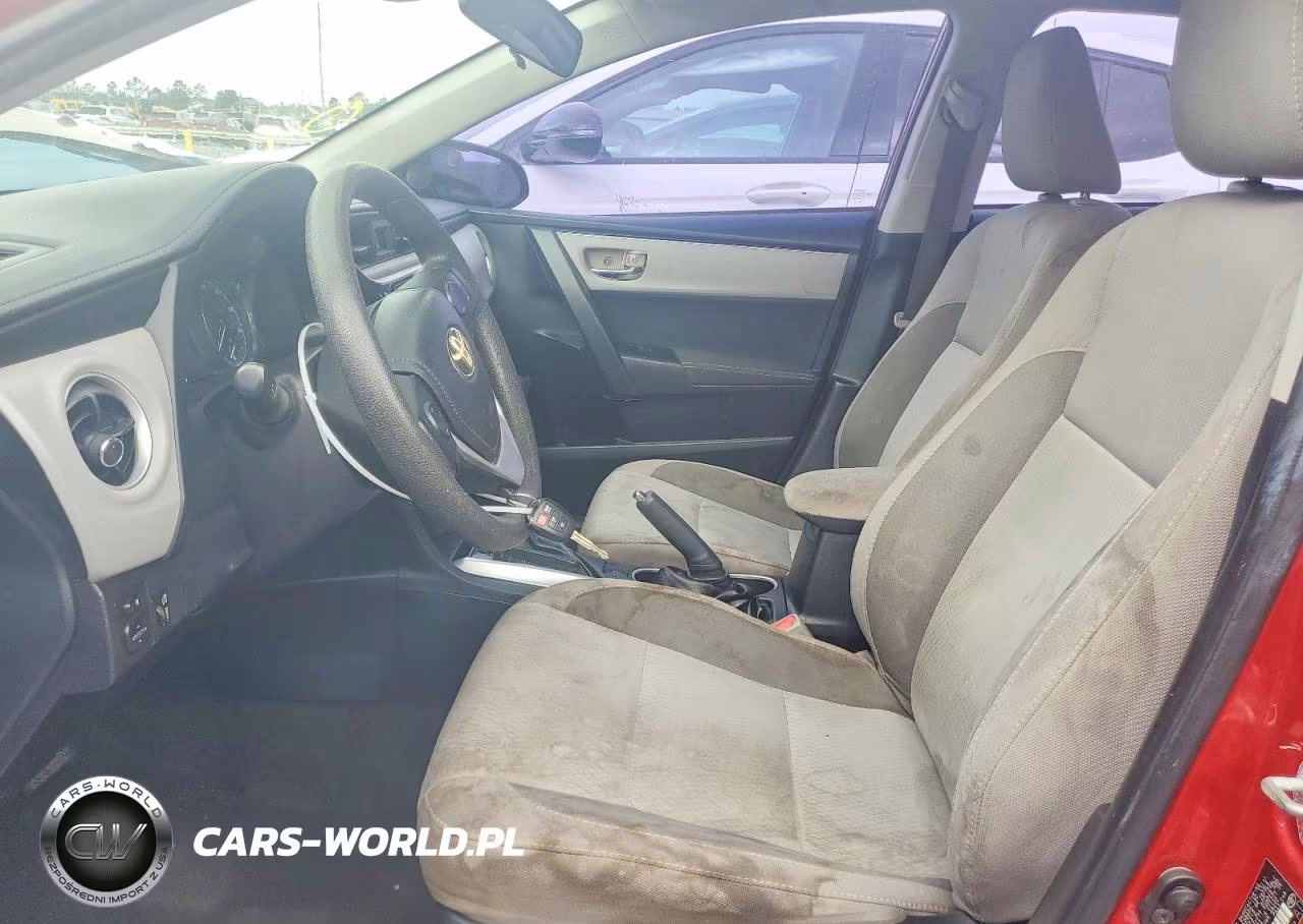 2018 Toyota Corolla Le VIN:2T1BURHE1JC023215 - 7