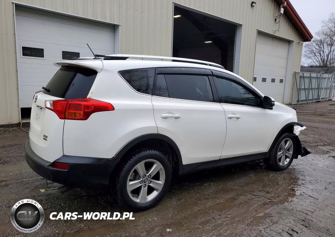2015 Toyota Rav4 Xle VIN:2T3RFREV0FW336671 - 3