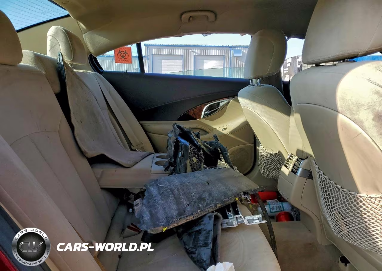 2010 Buick Lacrosse Cx VIN:1G4GB5EG2AF250684 - 10