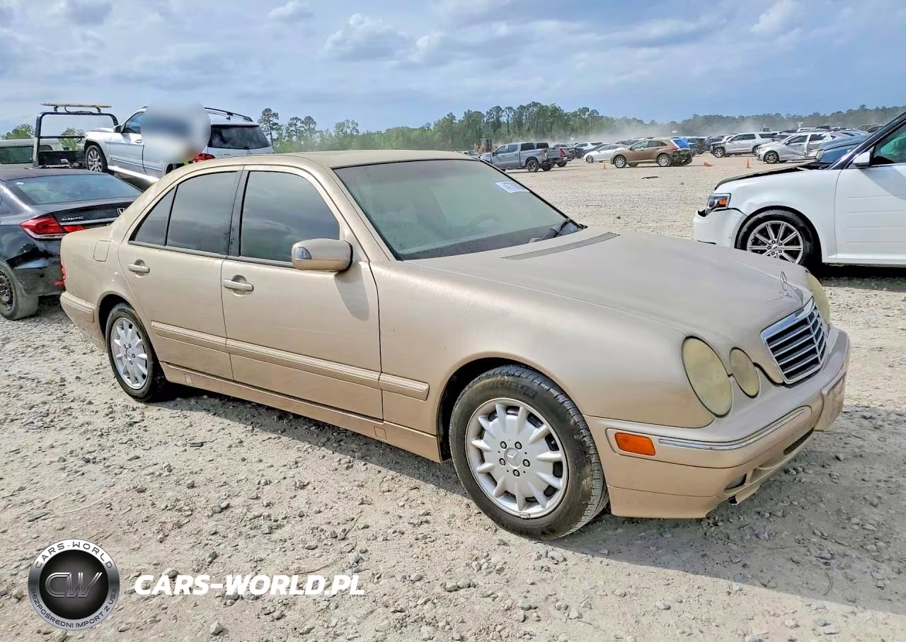 2000 Mercedes-Benz E 320 VIN:WDBJF65J9YB075091 - 4