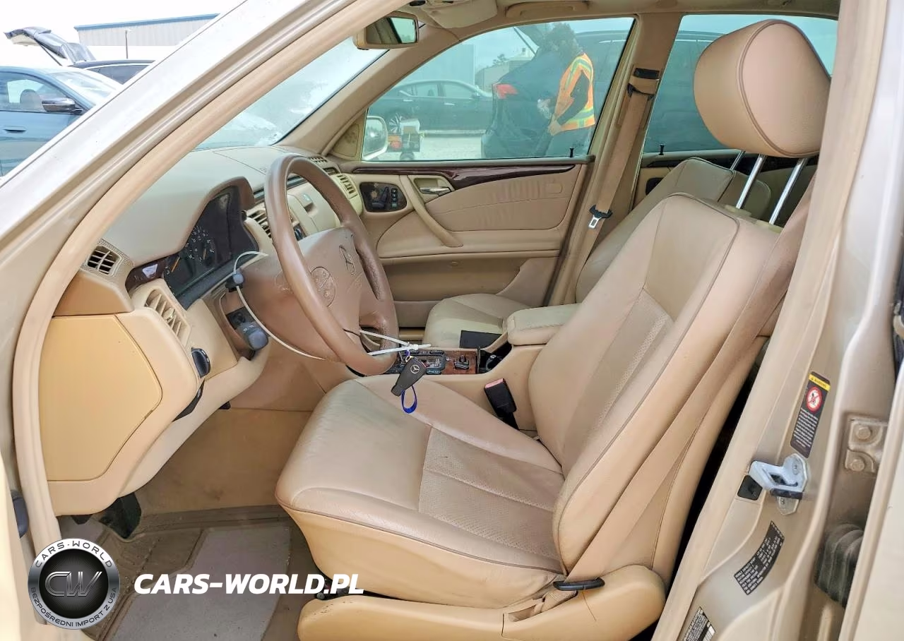 2000 Mercedes-Benz E 320 VIN:WDBJF65J9YB075091 - 7