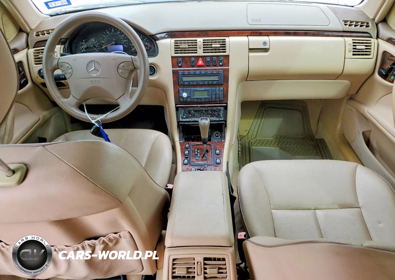 2000 Mercedes-Benz E 320 VIN:WDBJF65J9YB075091 - 8