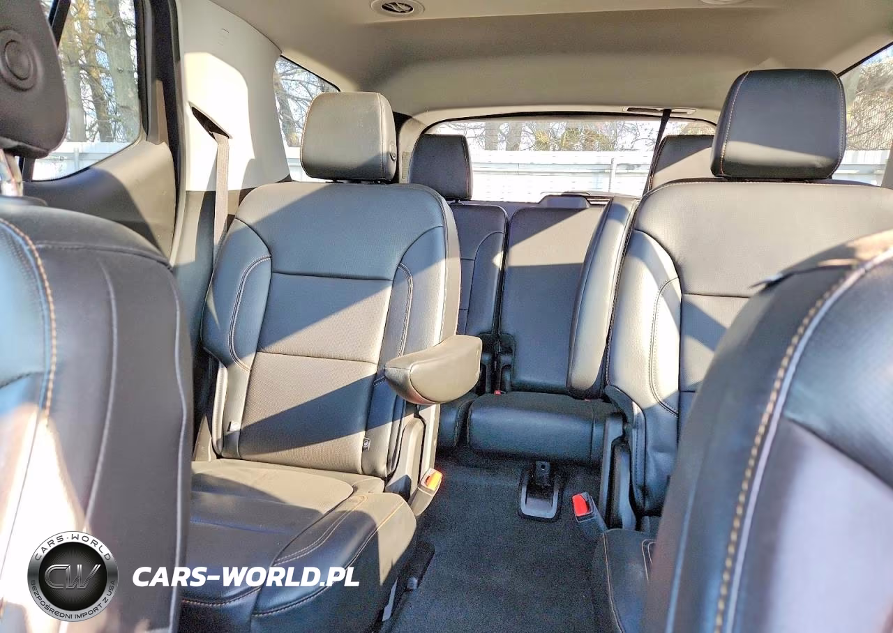 2018 Chevrolet Traverse Premier VIN:1GNEVJKW3JJ106783 - 10