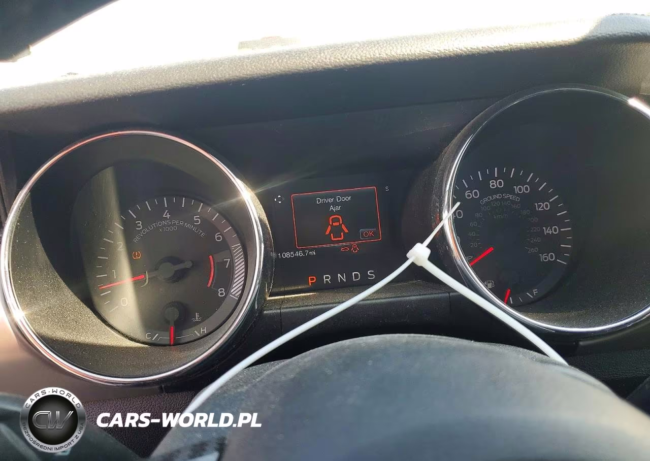 2015 Ford Mustang VIN:1FA6P8TH5F5310216 - 9