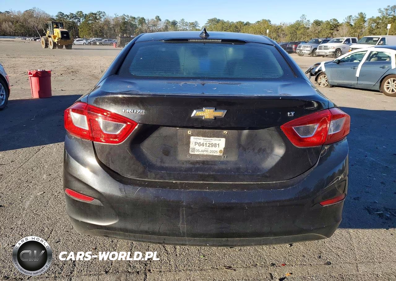 2017 Chevrolet Cruze Lt VIN:1G1BE5SM2H7234658 - 6