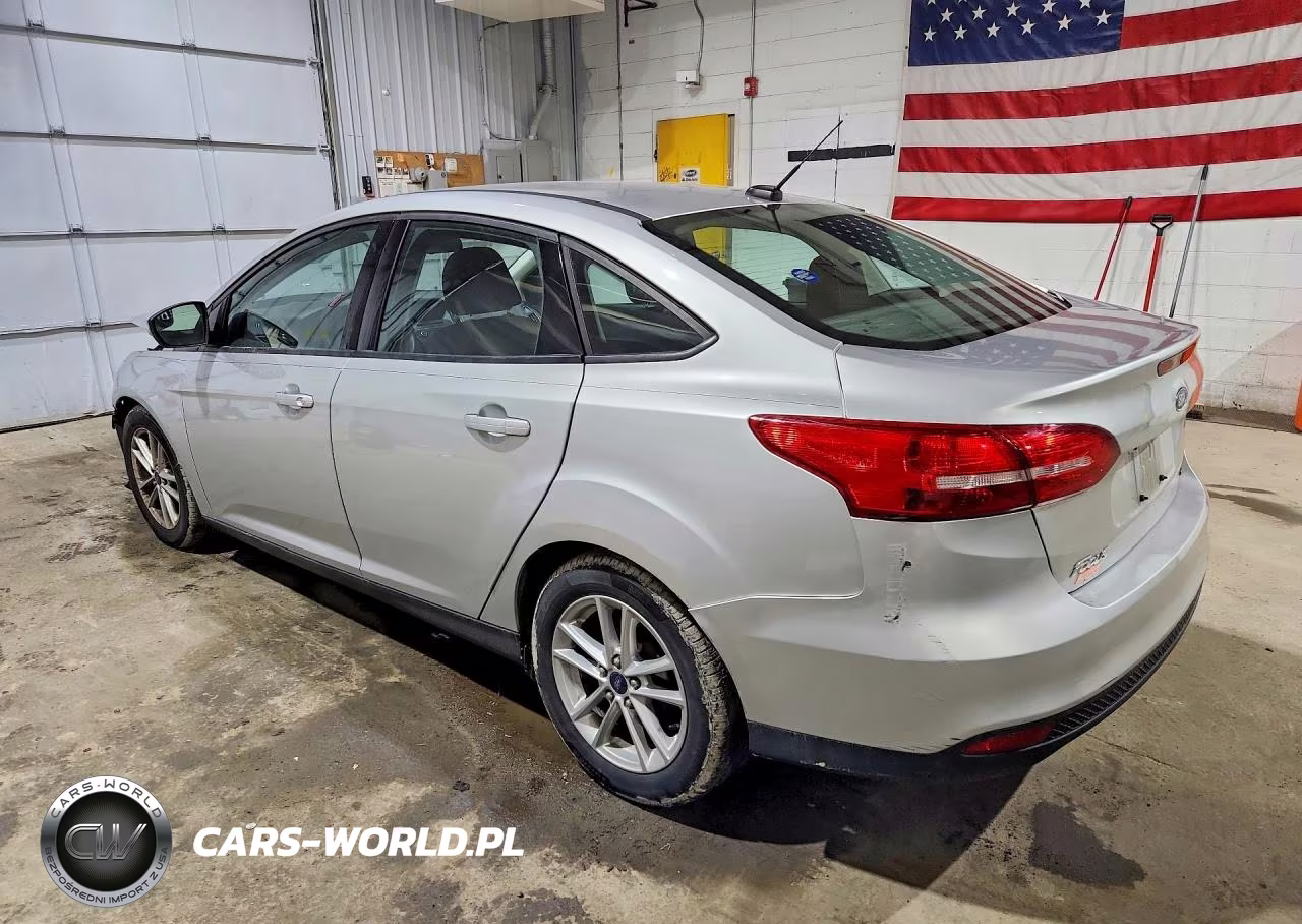 2016 Ford Focus VIN:1FADP3F20GL256404 - 2