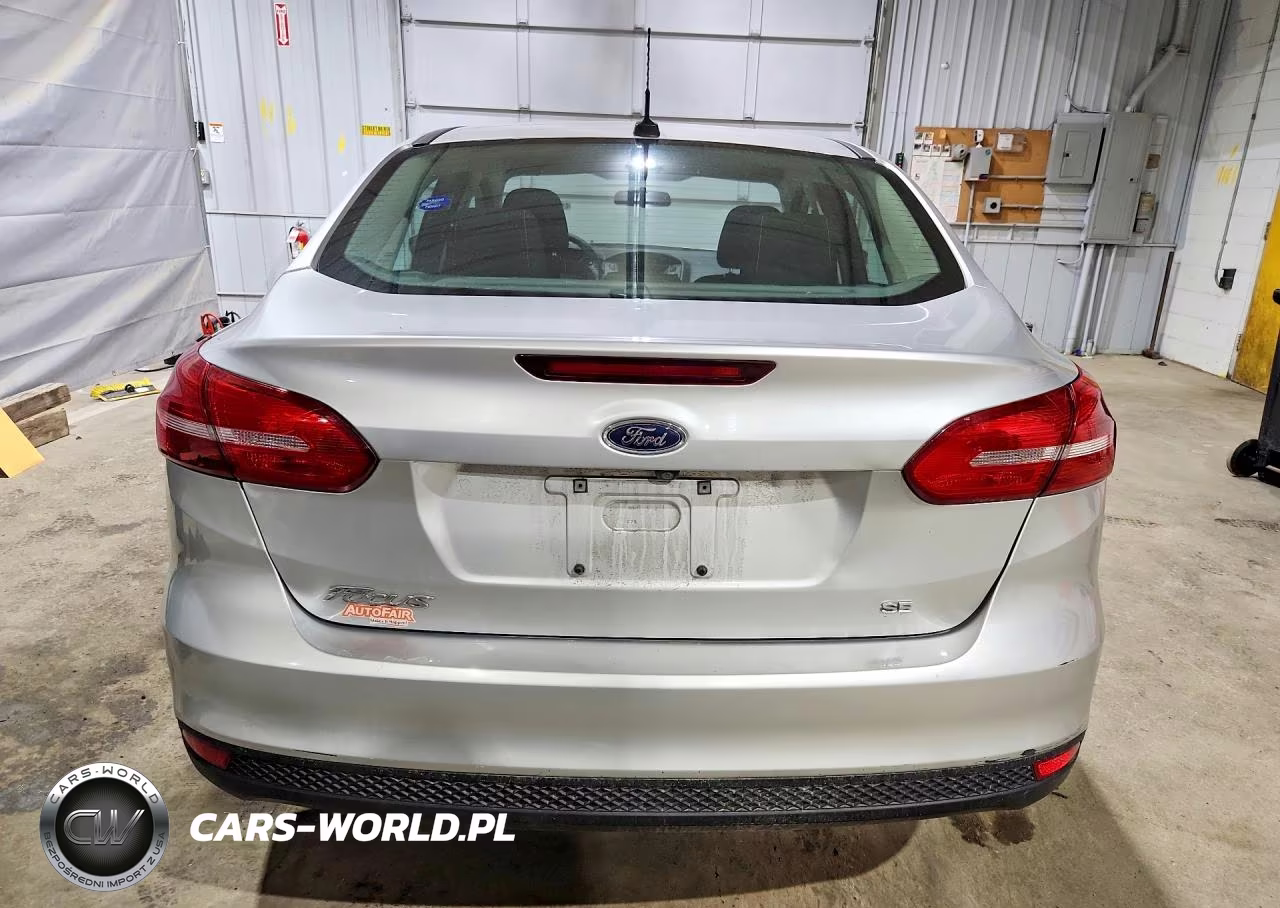 2016 Ford Focus VIN:1FADP3F20GL256404 - 6