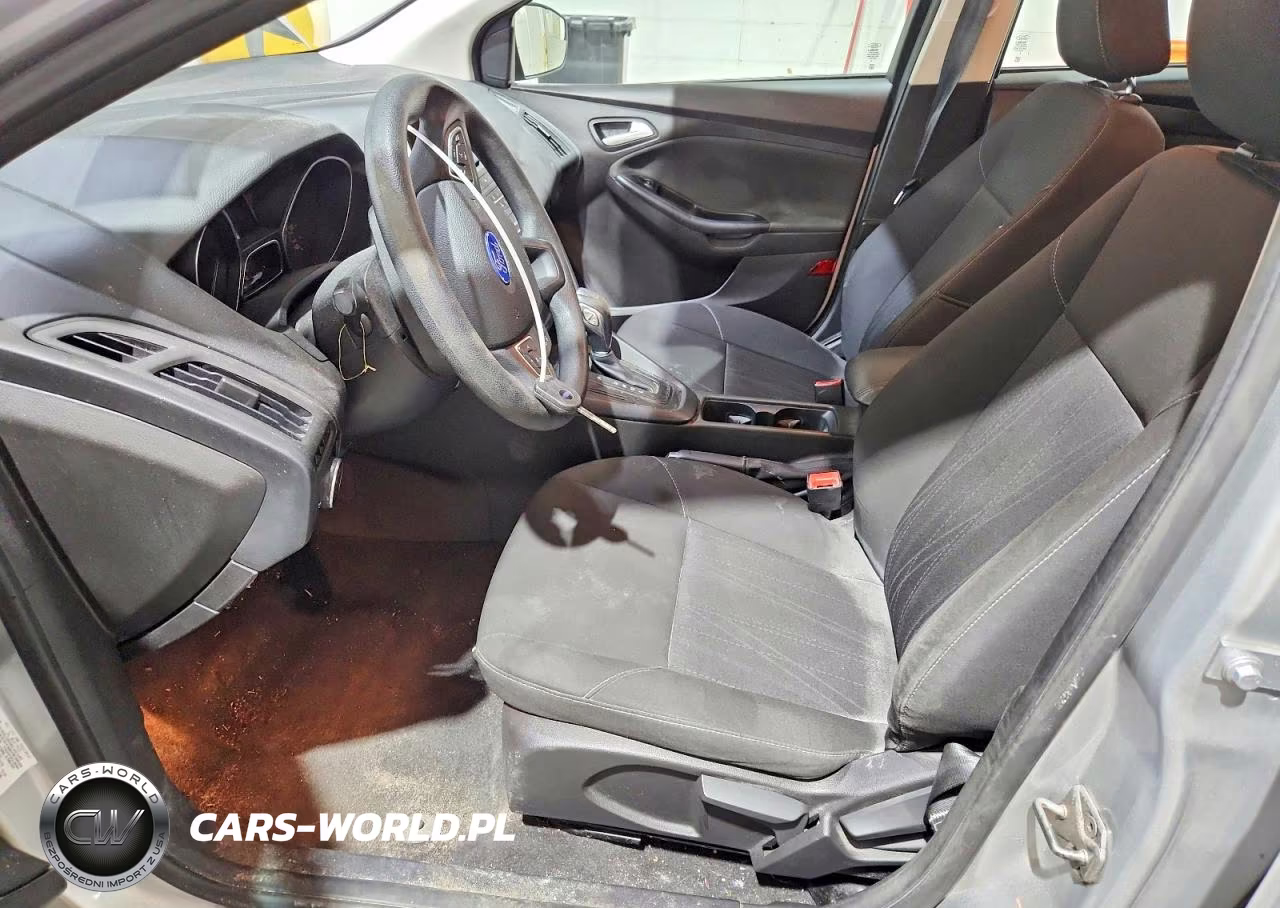 2016 Ford Focus VIN:1FADP3F20GL256404 - 7
