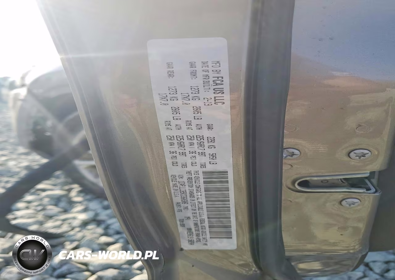 2019 Jeep Cherokee Latitude VIN:1C4PJLCB5KD360306 - 13