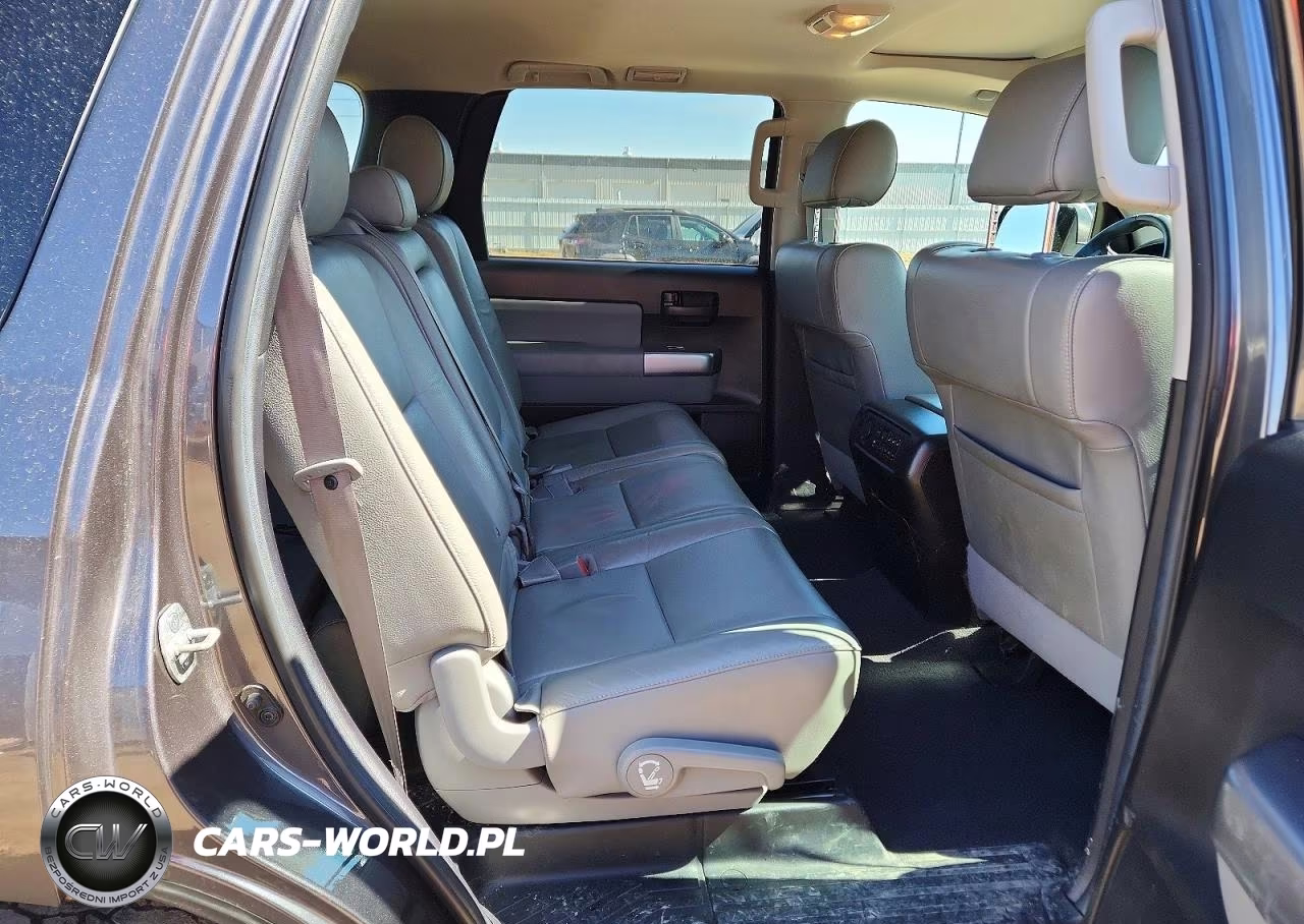 2021 Toyota Sequoia Sr5 VIN:5TDAY5B15MS183821 - 11