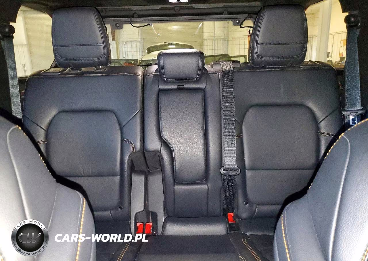 2022 Ford Bronco Base VIN:1FMEE5DP4NLB68415 - 10
