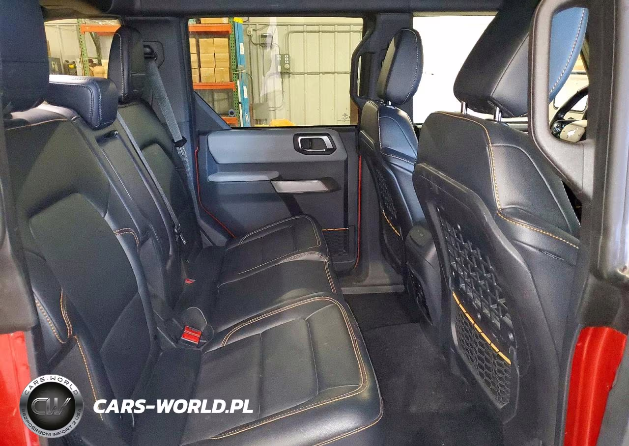 2022 Ford Bronco Base VIN:1FMEE5DP4NLB68415 - 11