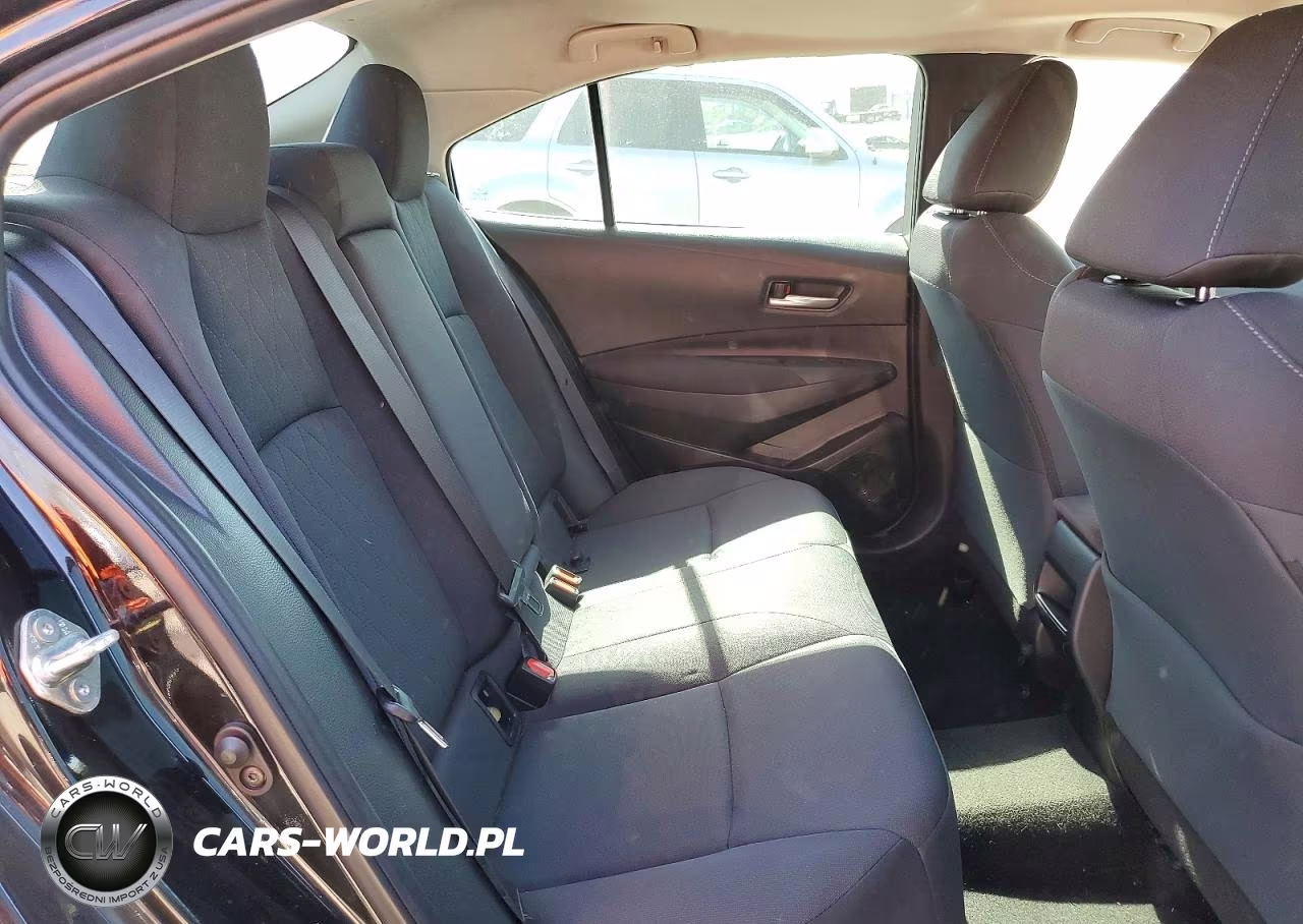 2020 Toyota Corolla Le VIN:5YFHPRAE1LP050686 - 10