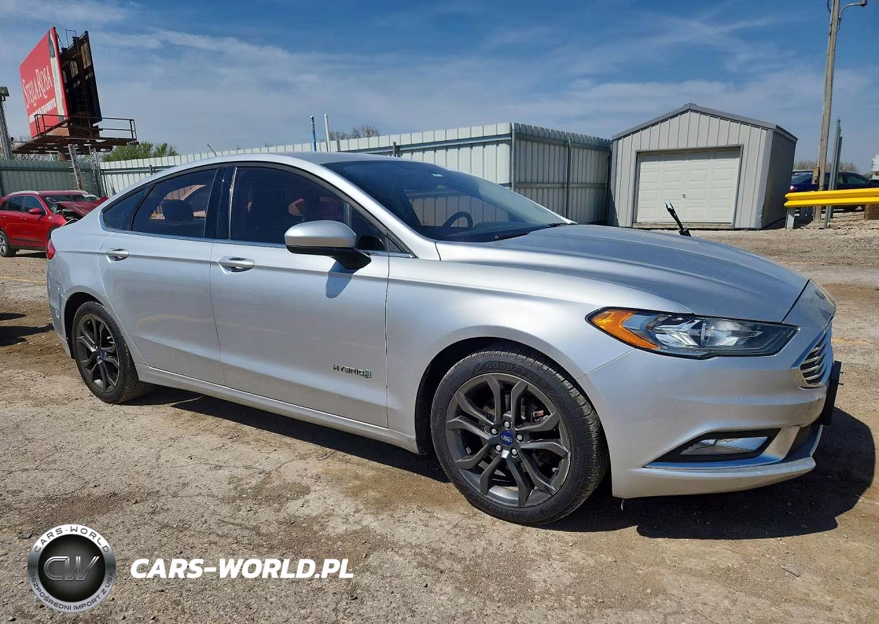 2018 Ford Fusion Se Hybrid VIN:3FA6P0LUXJR286886 - 4