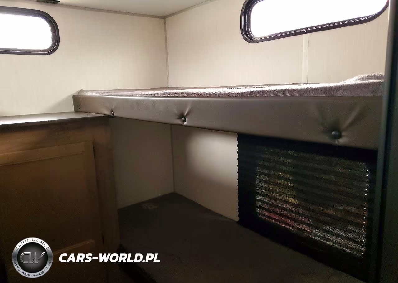 2025 Forest River Cherokee Camper VIN:4X4TCKE22SX165918 - 6