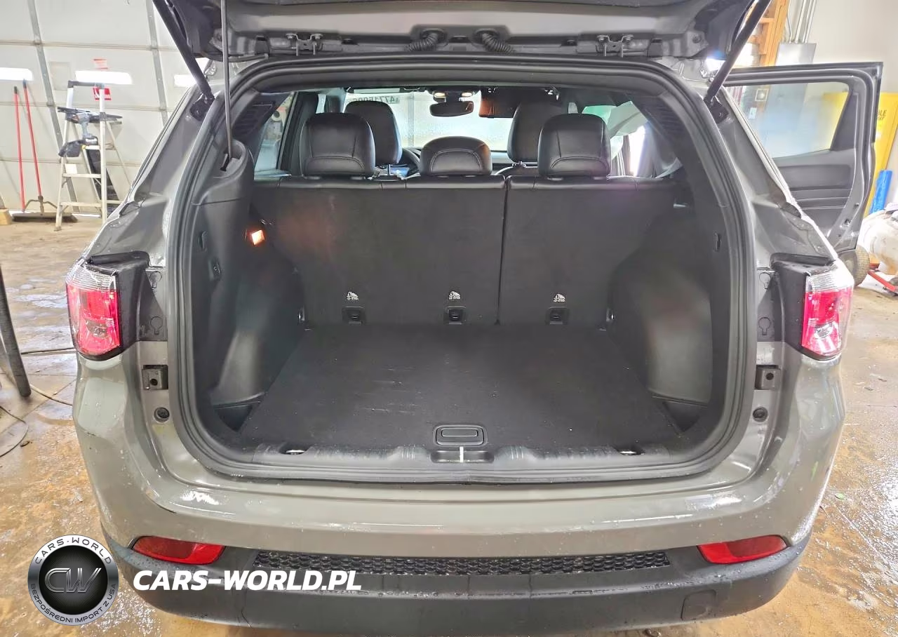 2023 Jeep Compass Latitude VIN:3C4NJDBN2PT516554 - 6