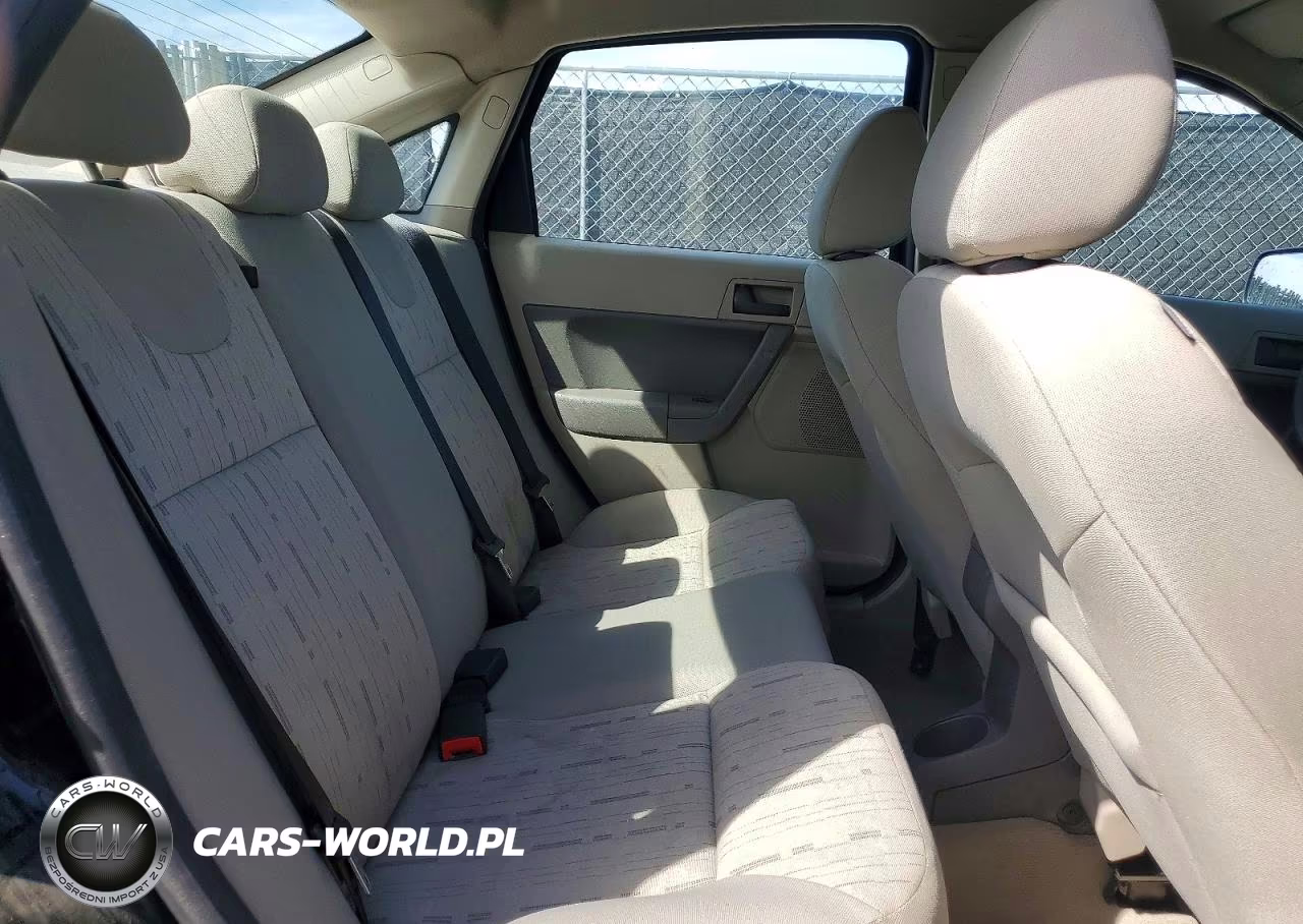 2009 Ford Focus Se VIN:1FAHP35N39W257660 - 10