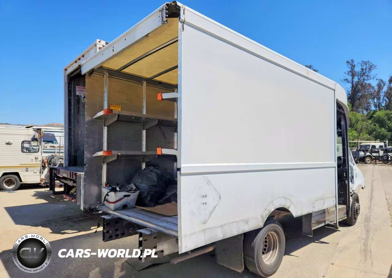 2021 Mercedes-Benz Sprinter 4500 VIN:W1X9D2356MN177627 - 3