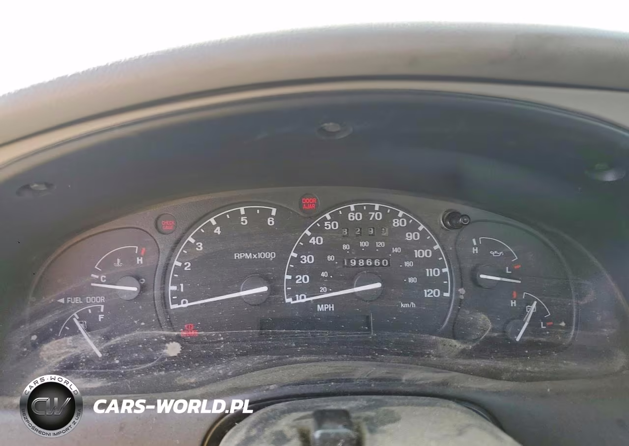 2000 Mazda B2500 Cab Plus VIN:4F4YR16C7YTM22252 - 9
