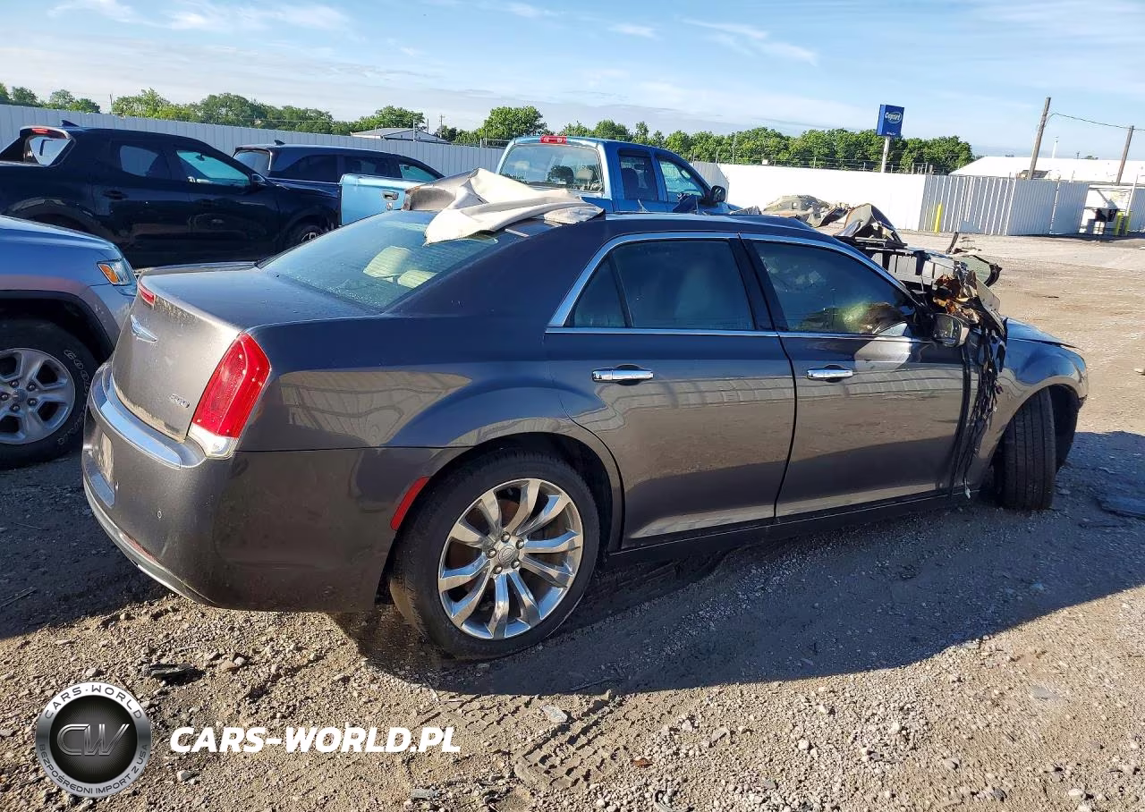 2018 Chrysler 300 Limited VIN:2C3CCAEG5JH227802 - 3