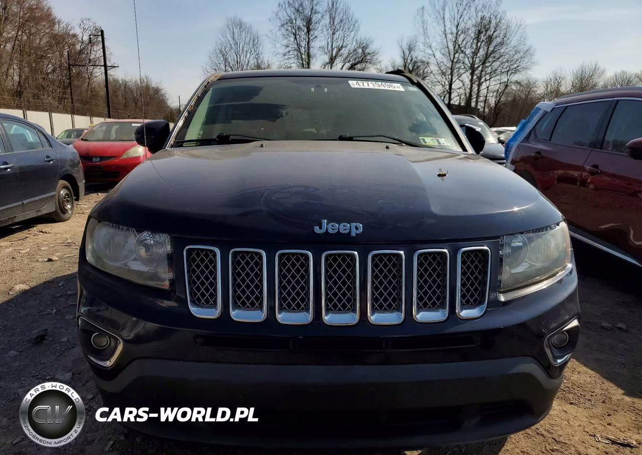 2016 Jeep Compass Latitude VIN:1C4NJDEBXGD657721 - 5