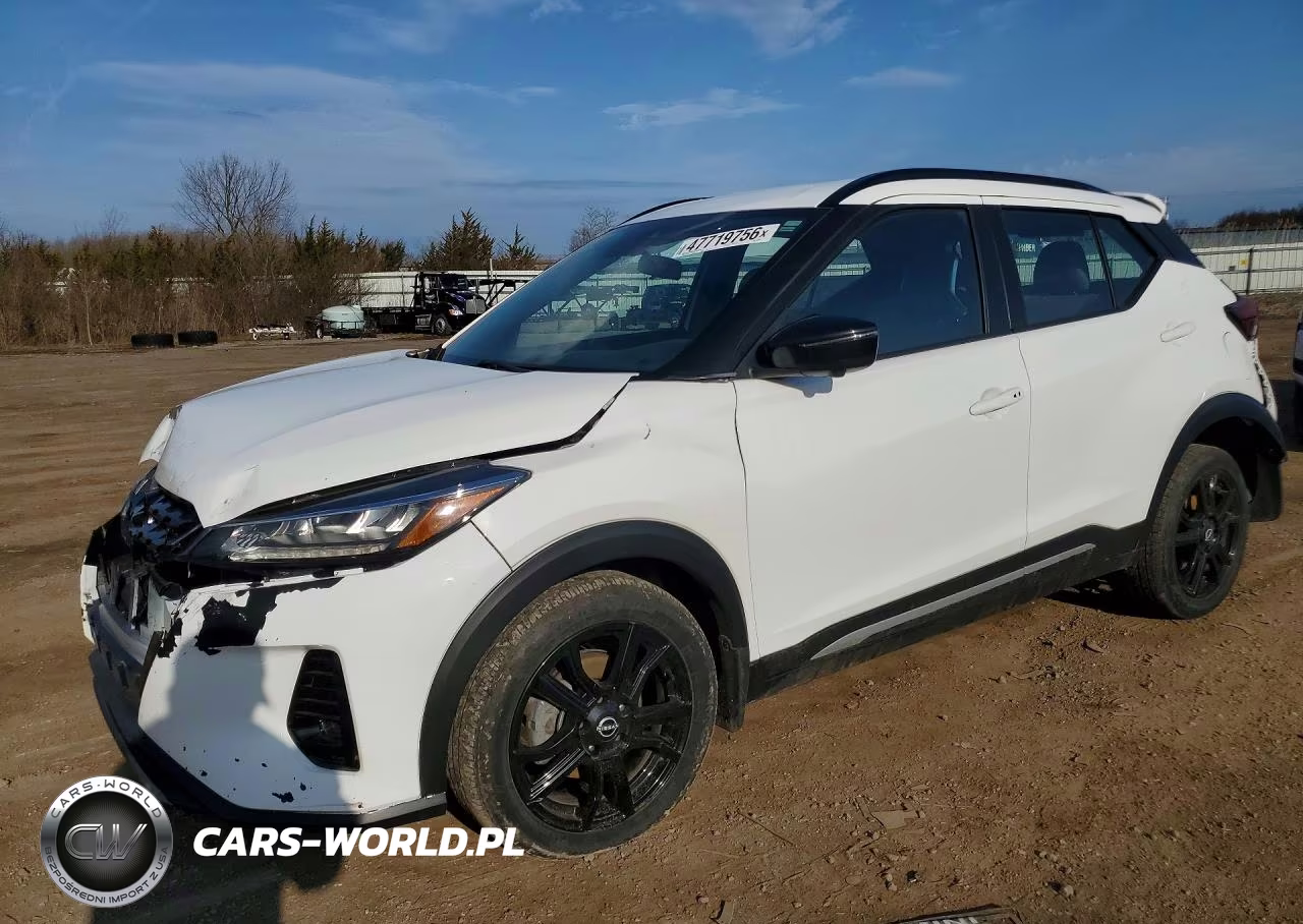 2024 Nissan Kicks Sr